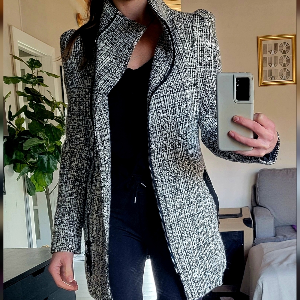 Fall And Spring Coat - Picture 2 of 6